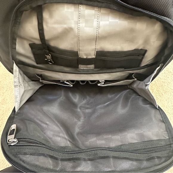 Samsonite Black Backpack - Picture 8 of 13